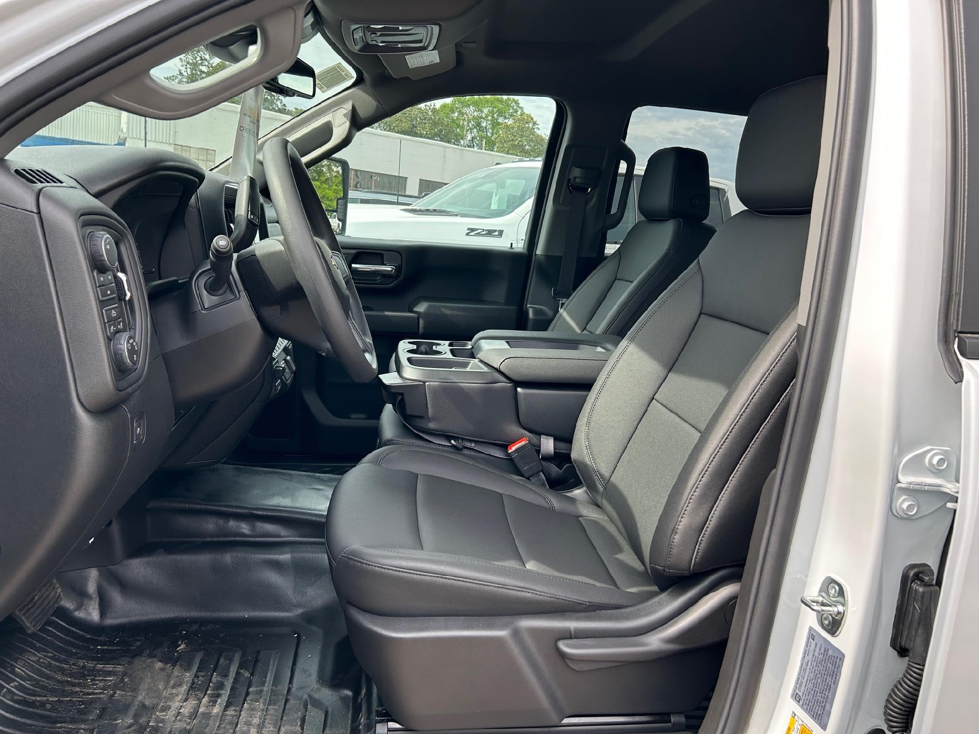 2026 Chevrolet Silverado 3500 HD WT DRW