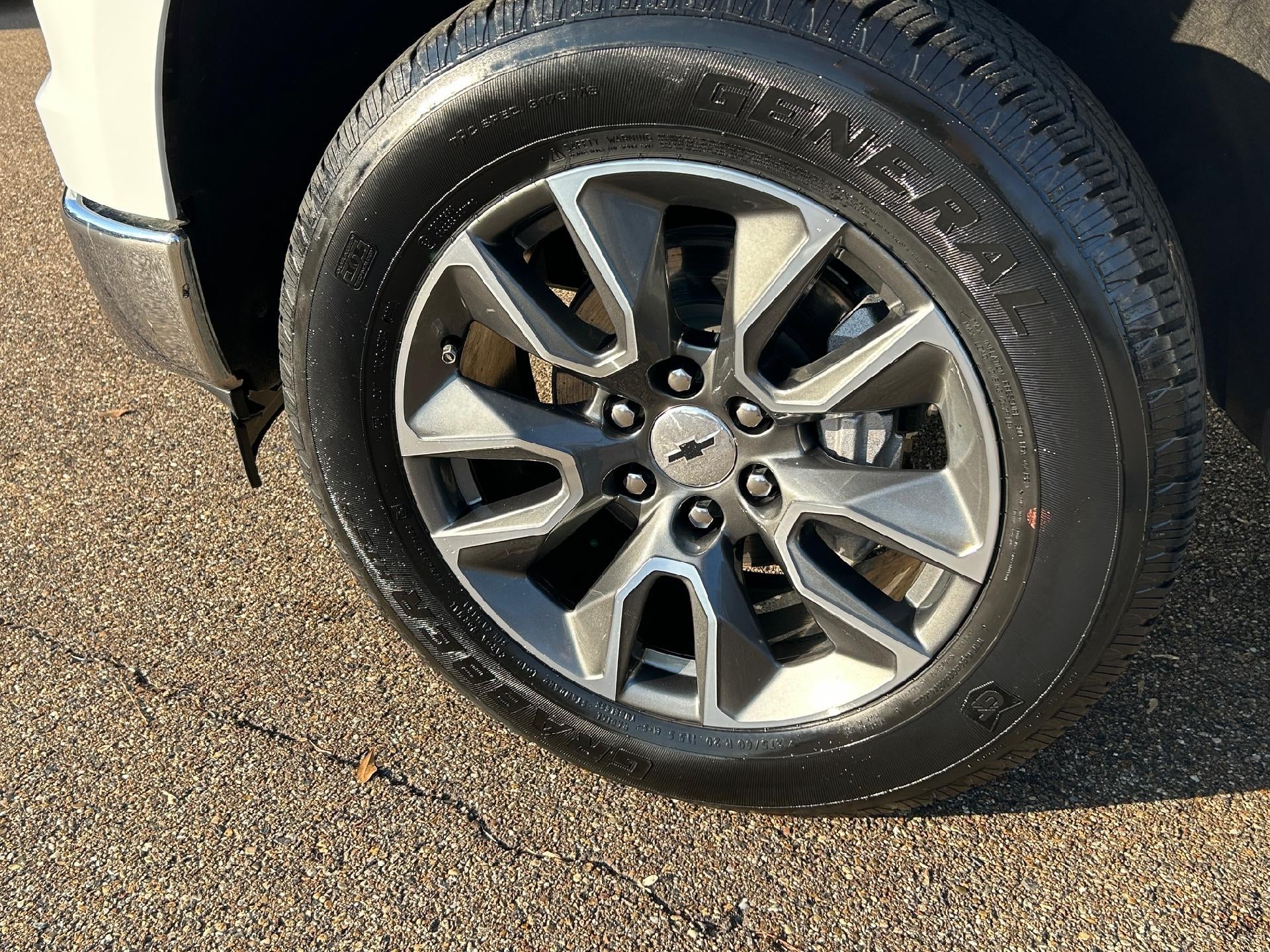 2023 Chevrolet Silverado 1500 LT (2FL)