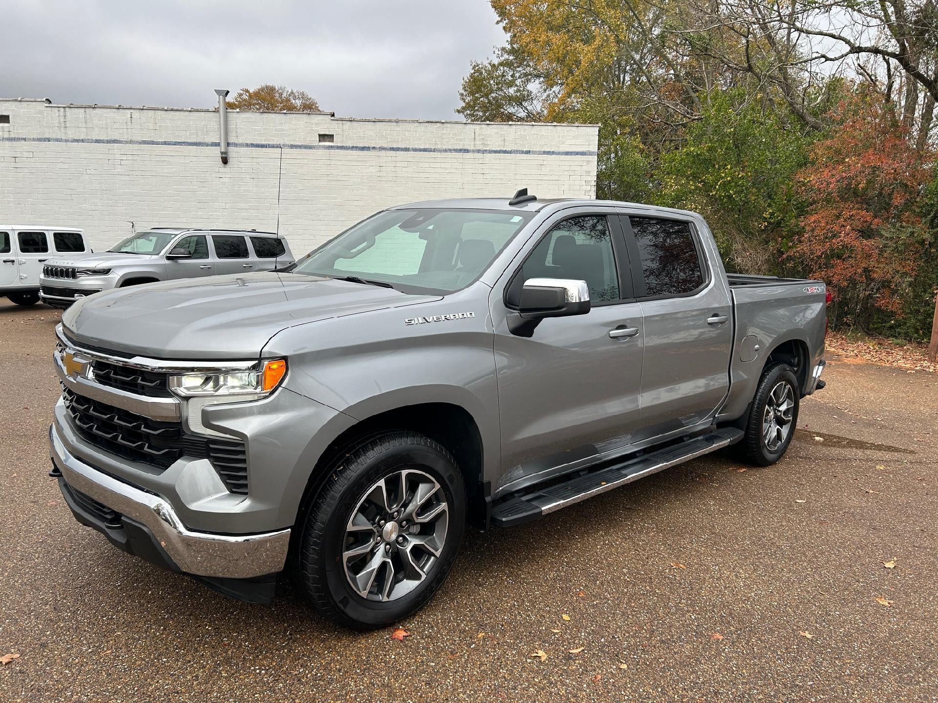 2023 Chevrolet Silverado 1500 LT (2FL)