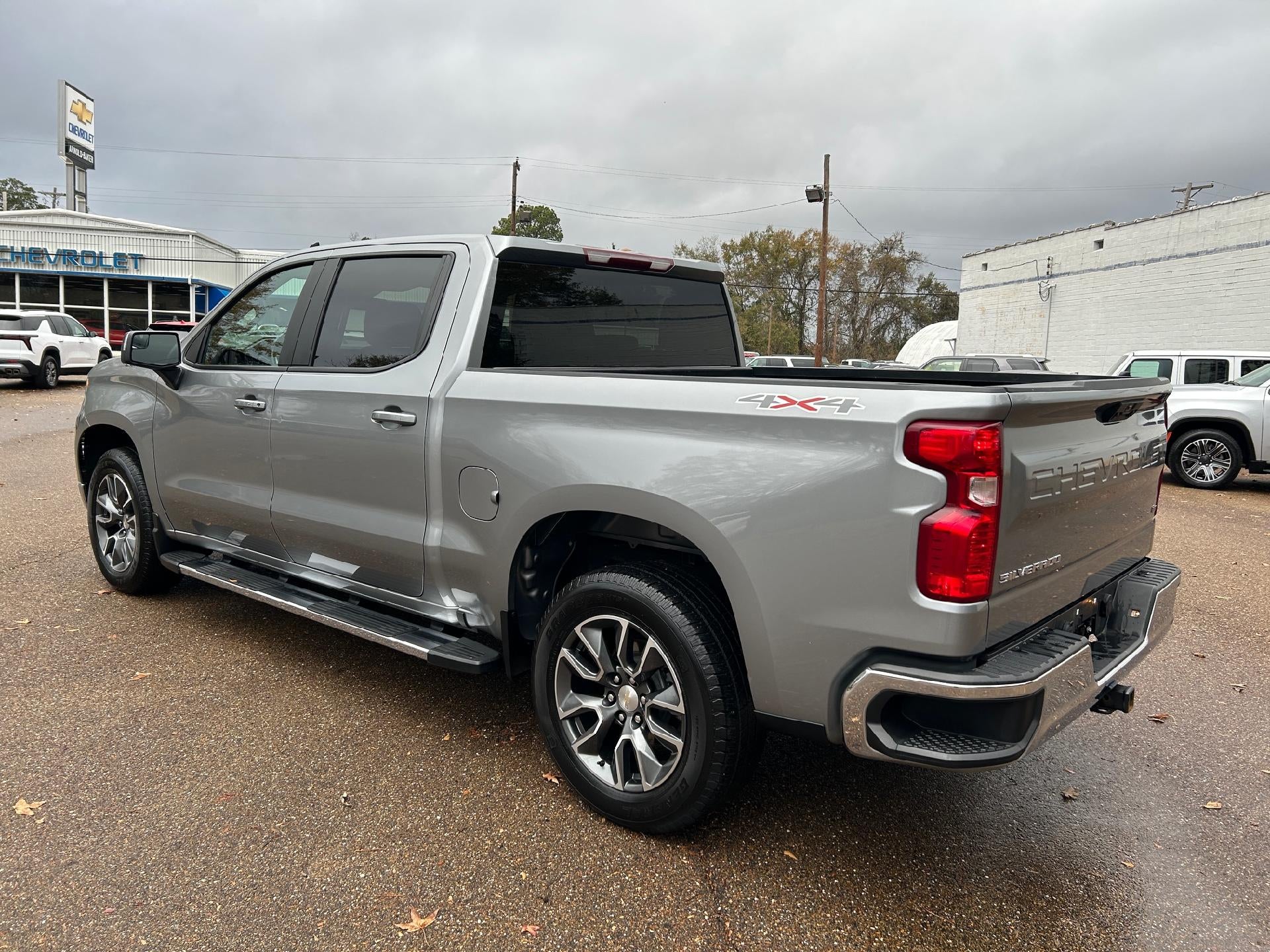 2023 Chevrolet Silverado 1500 LT (2FL)