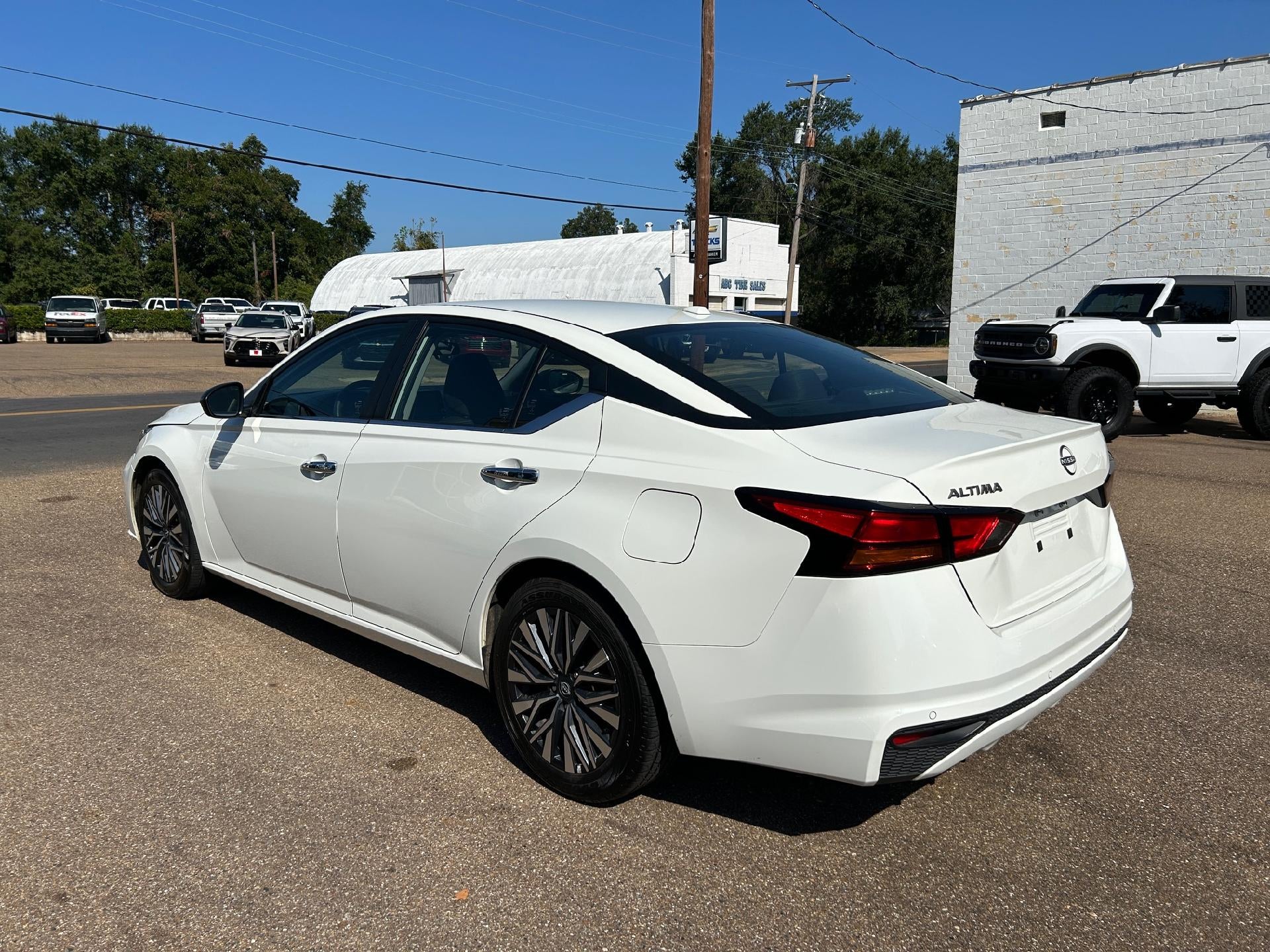 2025 Nissan Altima SV