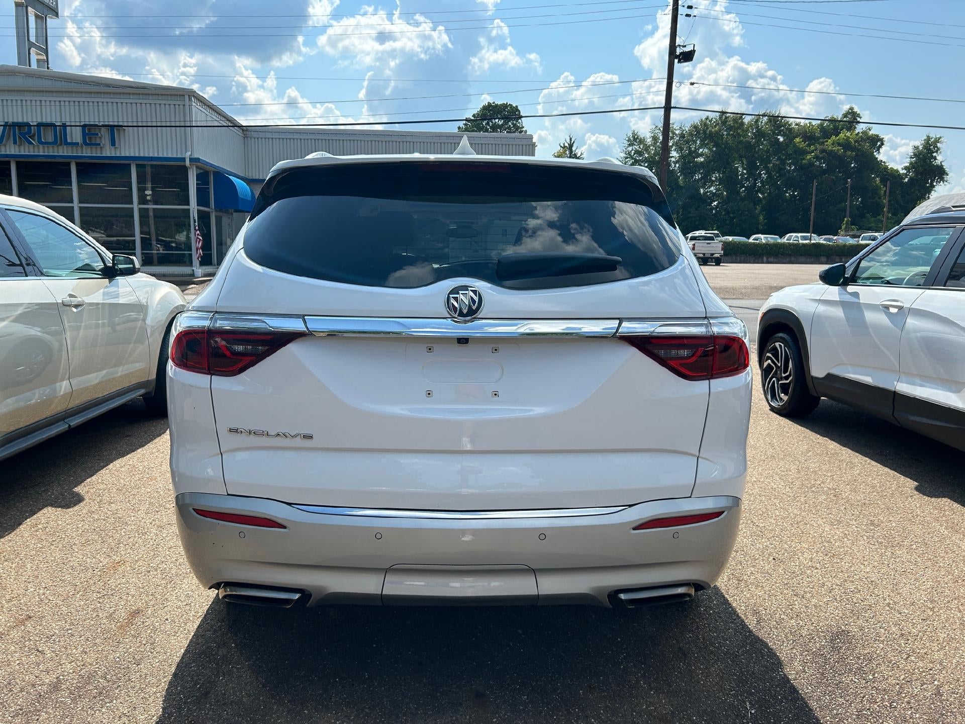 2023 Buick Enclave Essence